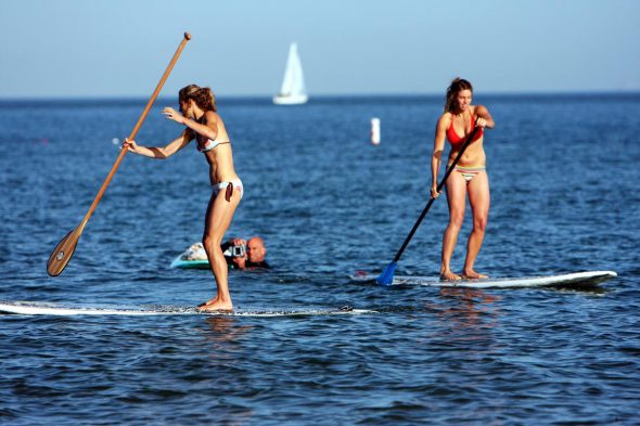 Stand up paddle surfing